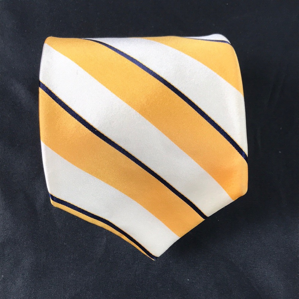 🔵 Ted Baker White and Yellow Striped Tie
